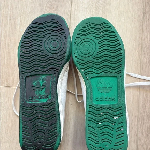 Adidas White and Green Rod Laver Shoes - Picture 6 of 6